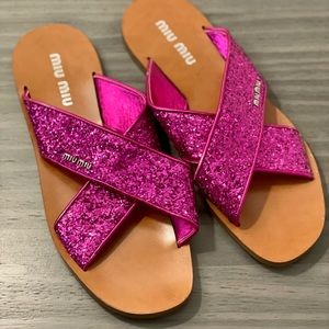 NEW Miu Miu 39.5 Pink Glitter Embellished Slides Sandals Leather Flats